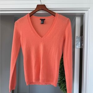 Theory Coral V-Neck Cashmere Sweater Size P/TP